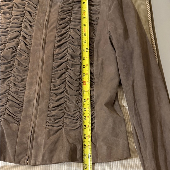 St. John Taupe Suede Blazer - Picture 6 of 6